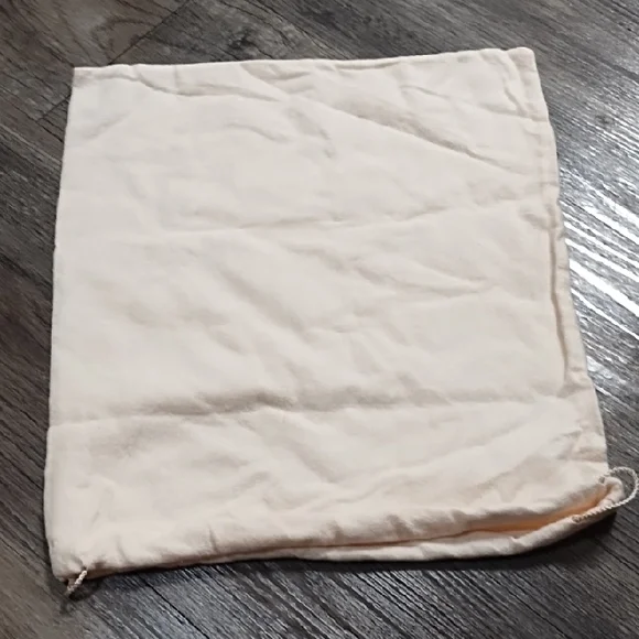 Badgley Mischka Cream Dust Bag - Picture 6 of 7